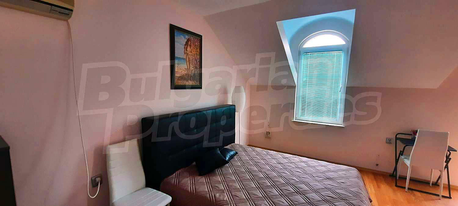 Gallery Picture 15