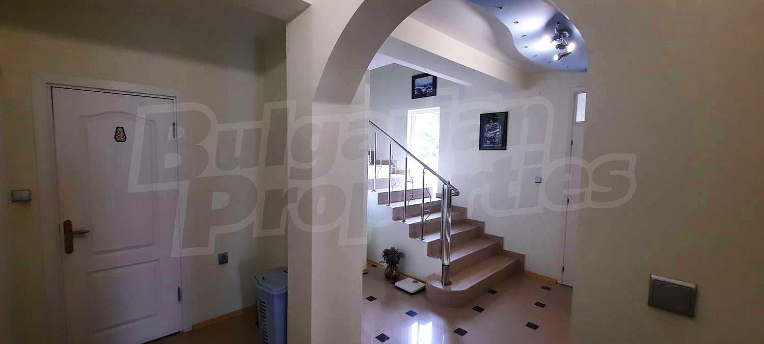 Gallery Picture 7