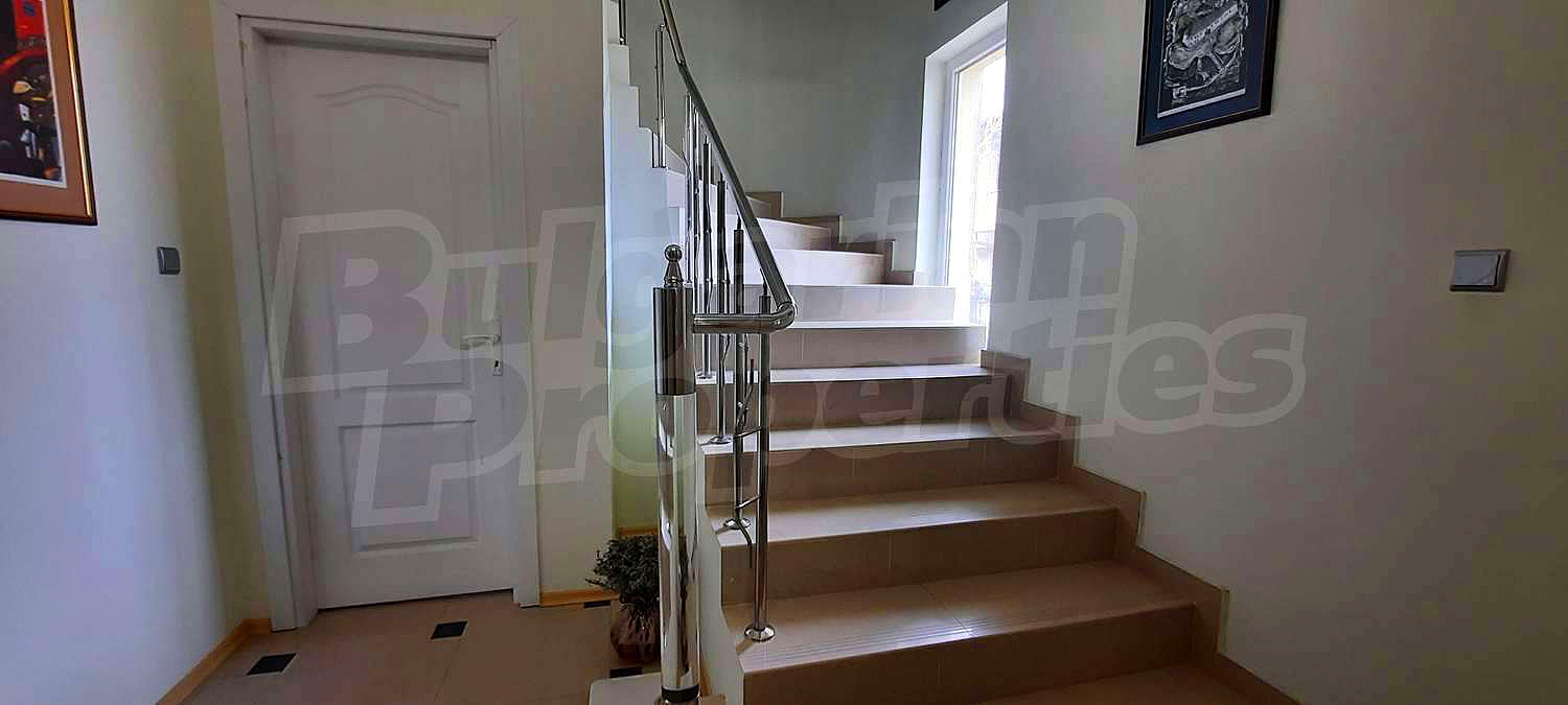 Gallery Picture 14