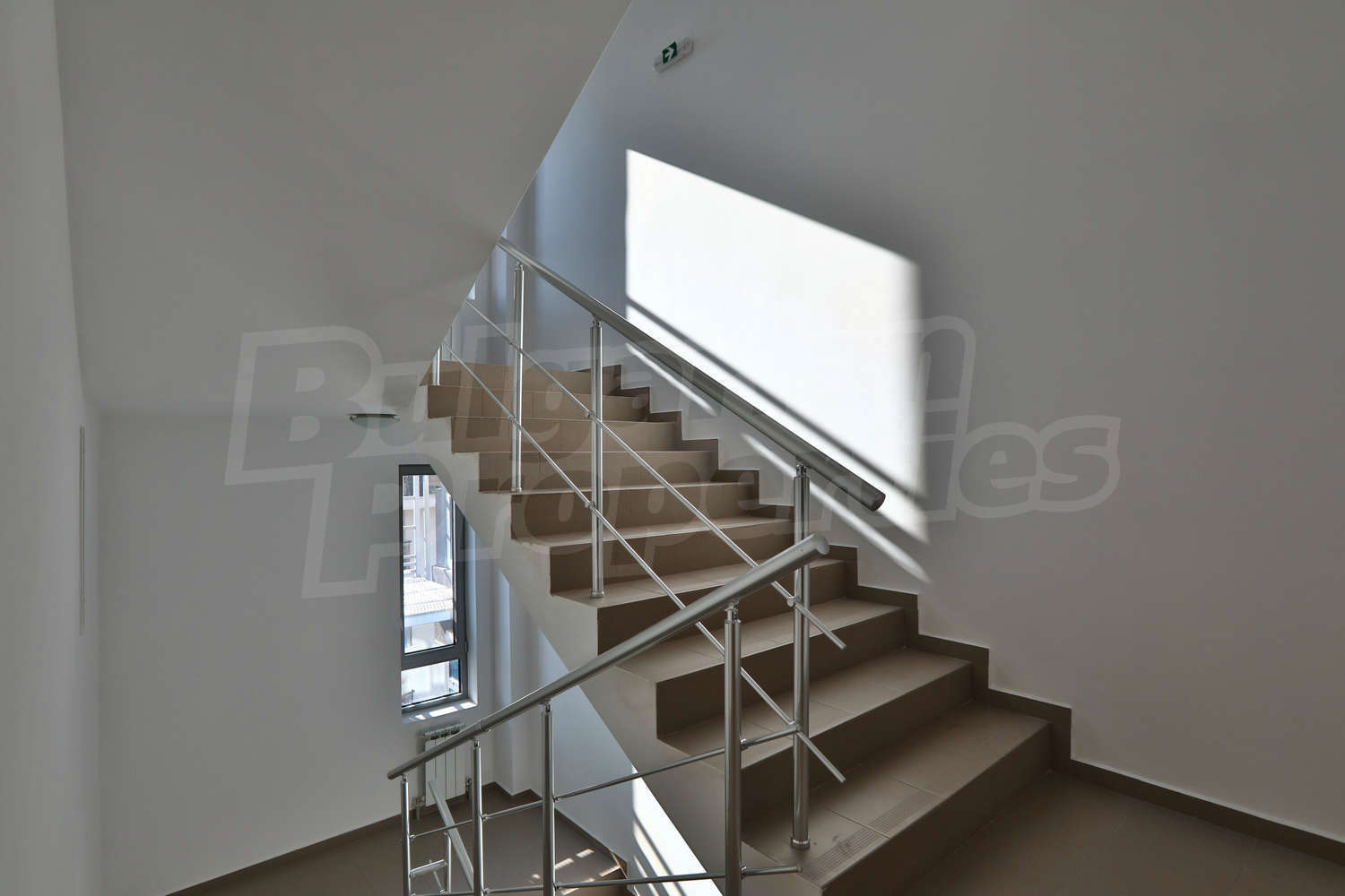 Gallery Picture 37