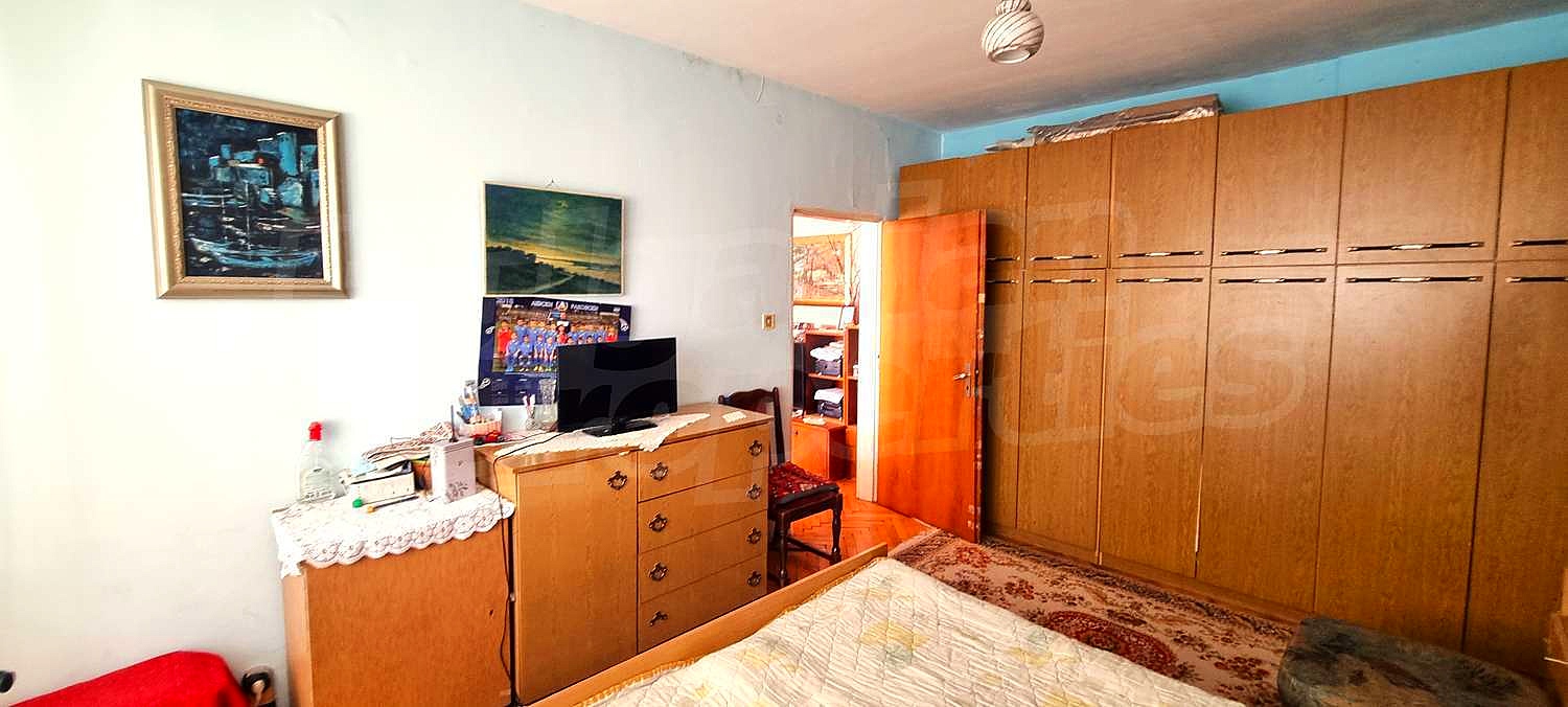 Gallery Picture 6