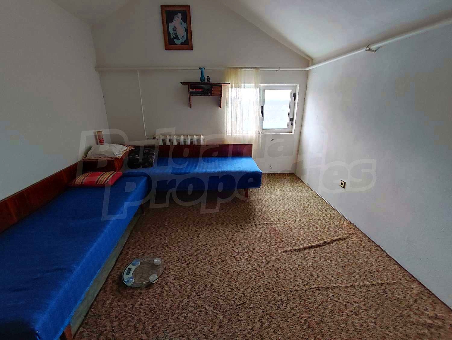 Gallery Picture 15