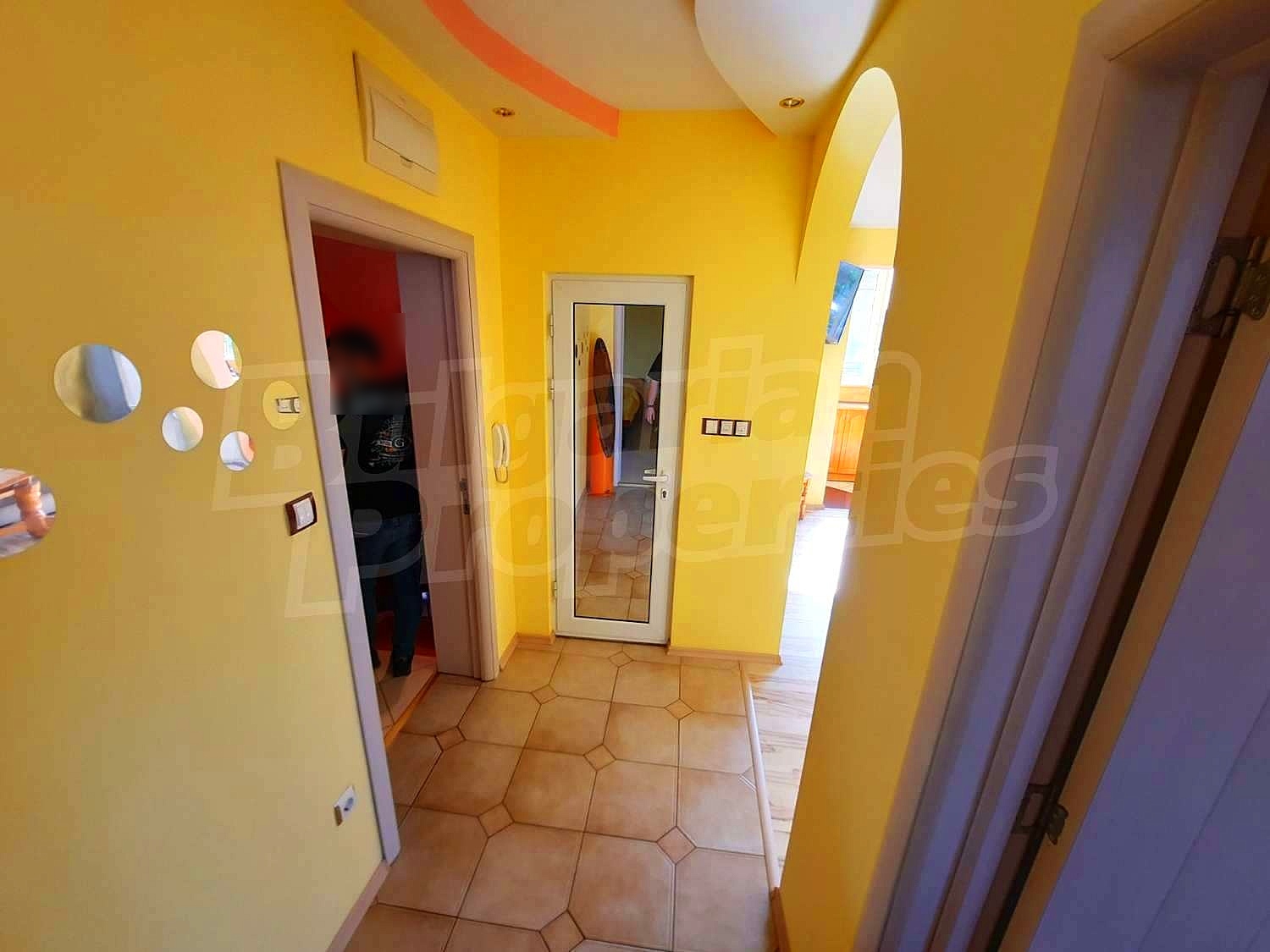 Gallery Picture 10