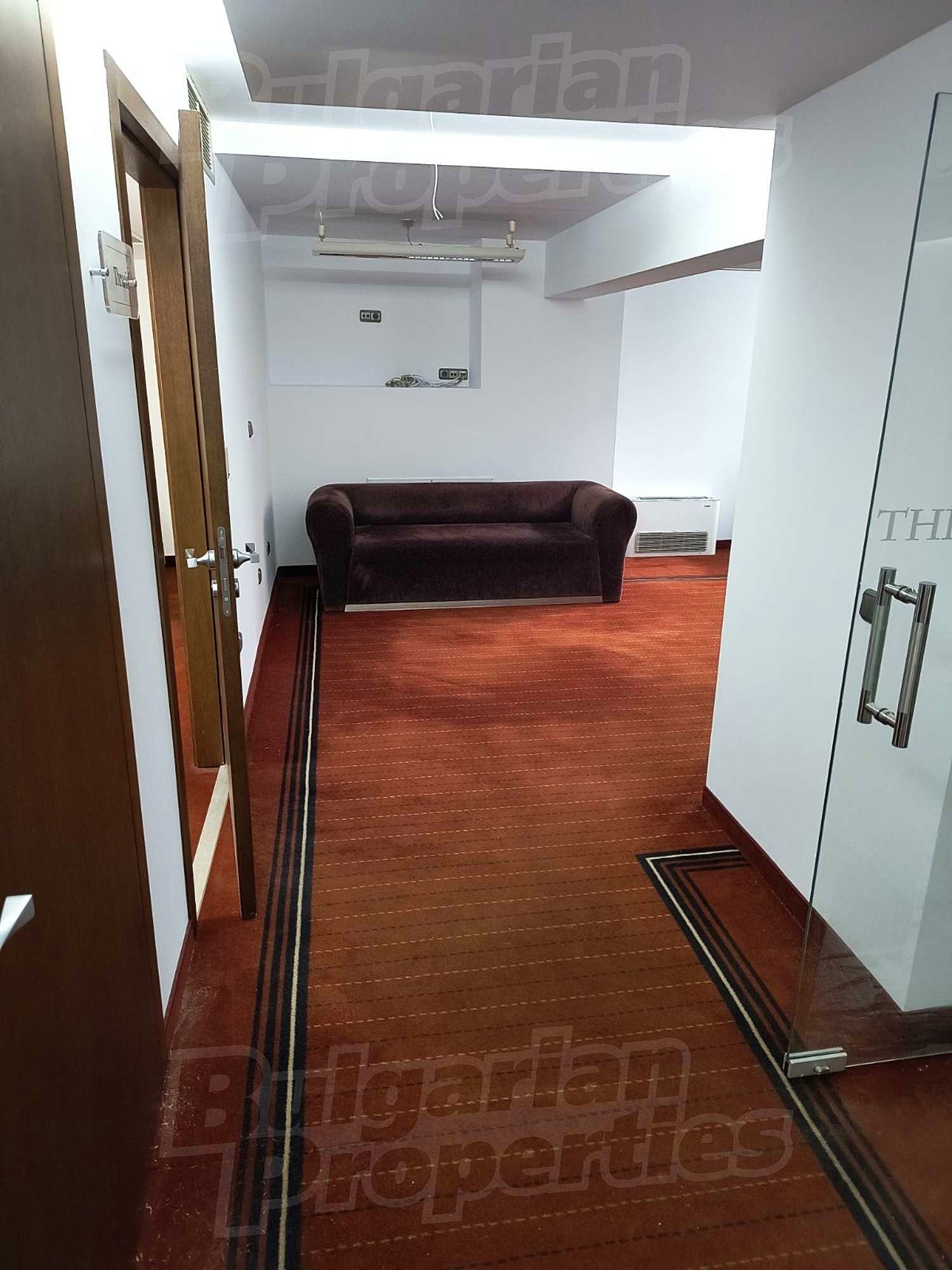Gallery Picture 12