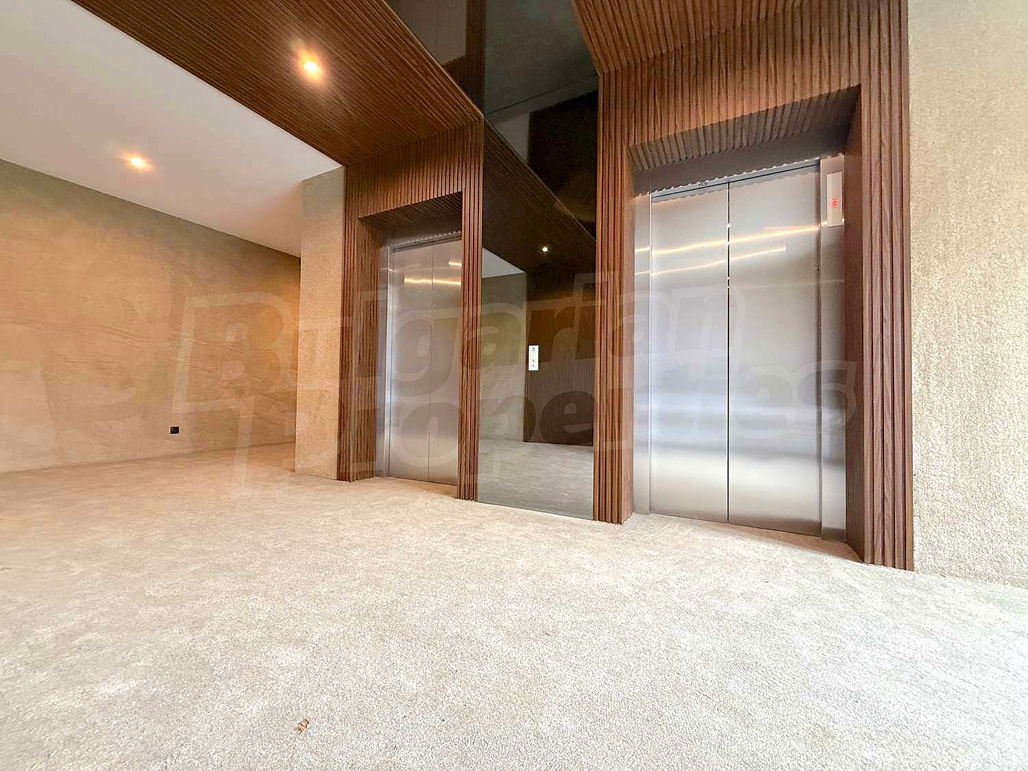 Gallery Picture 10