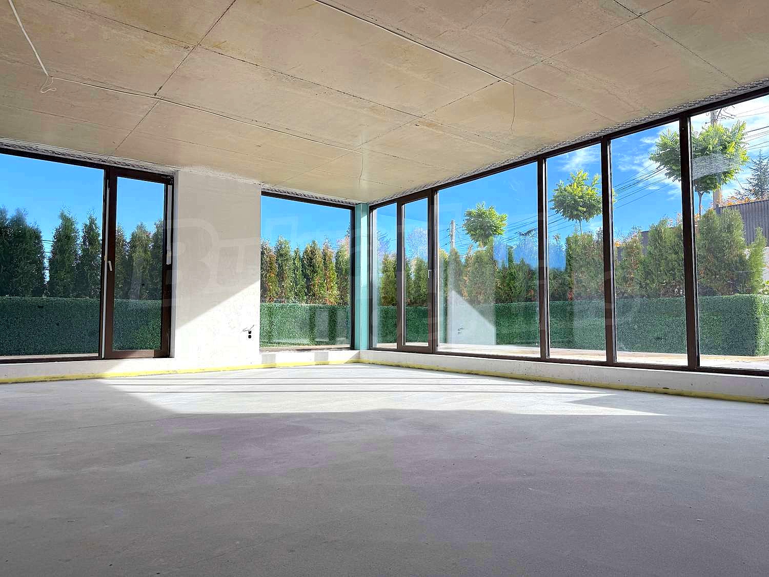 Gallery Picture 12