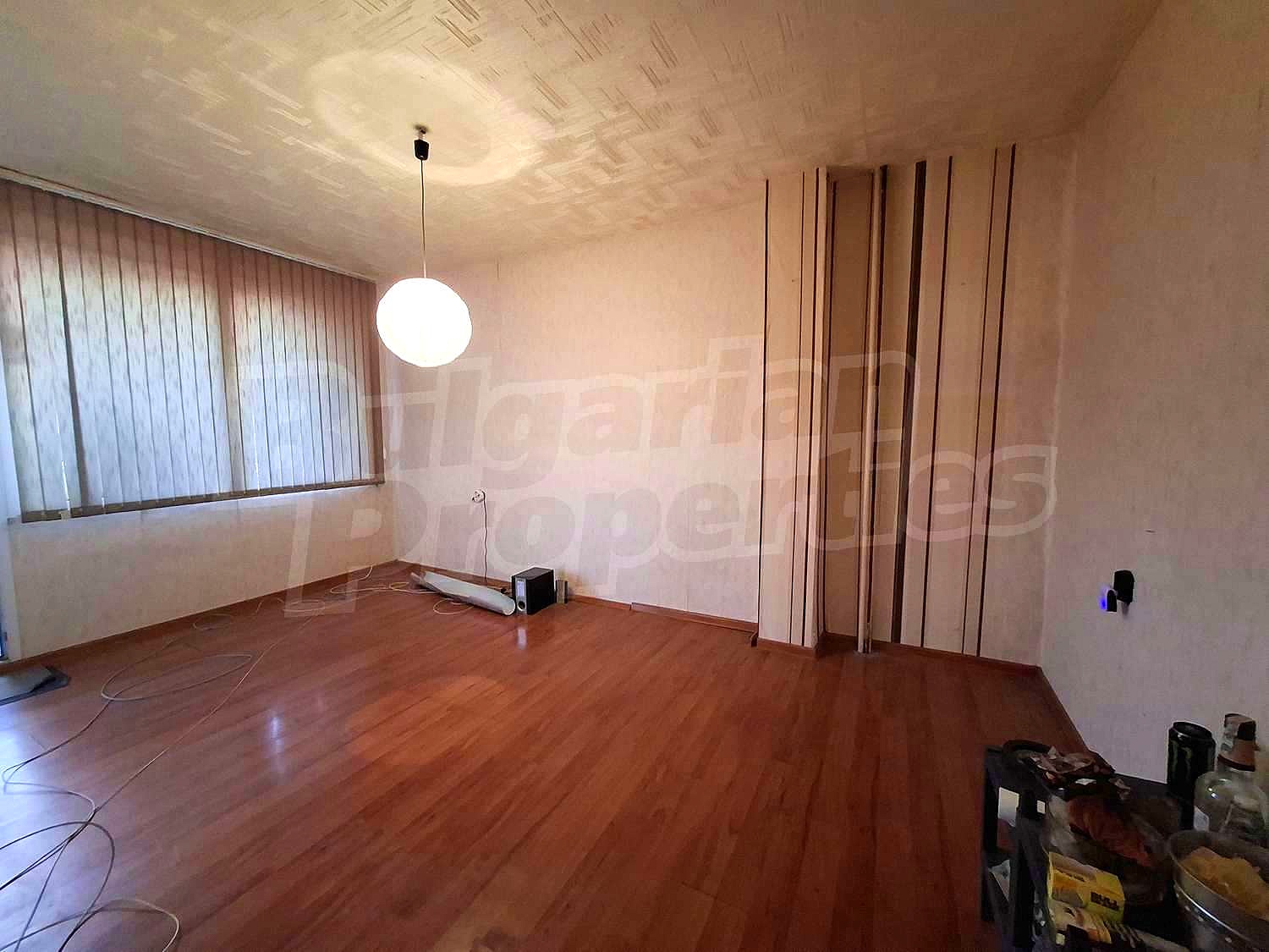 Gallery Picture 17