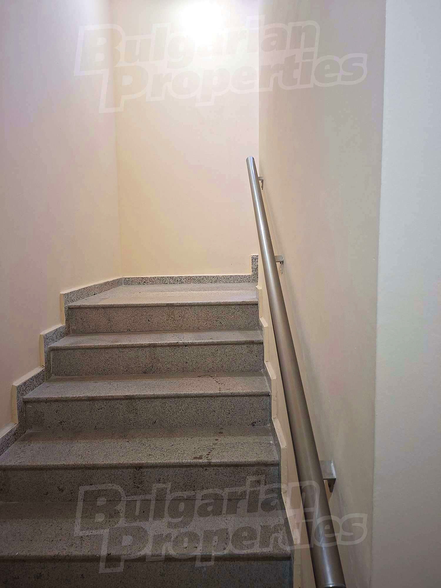 Gallery Picture 14