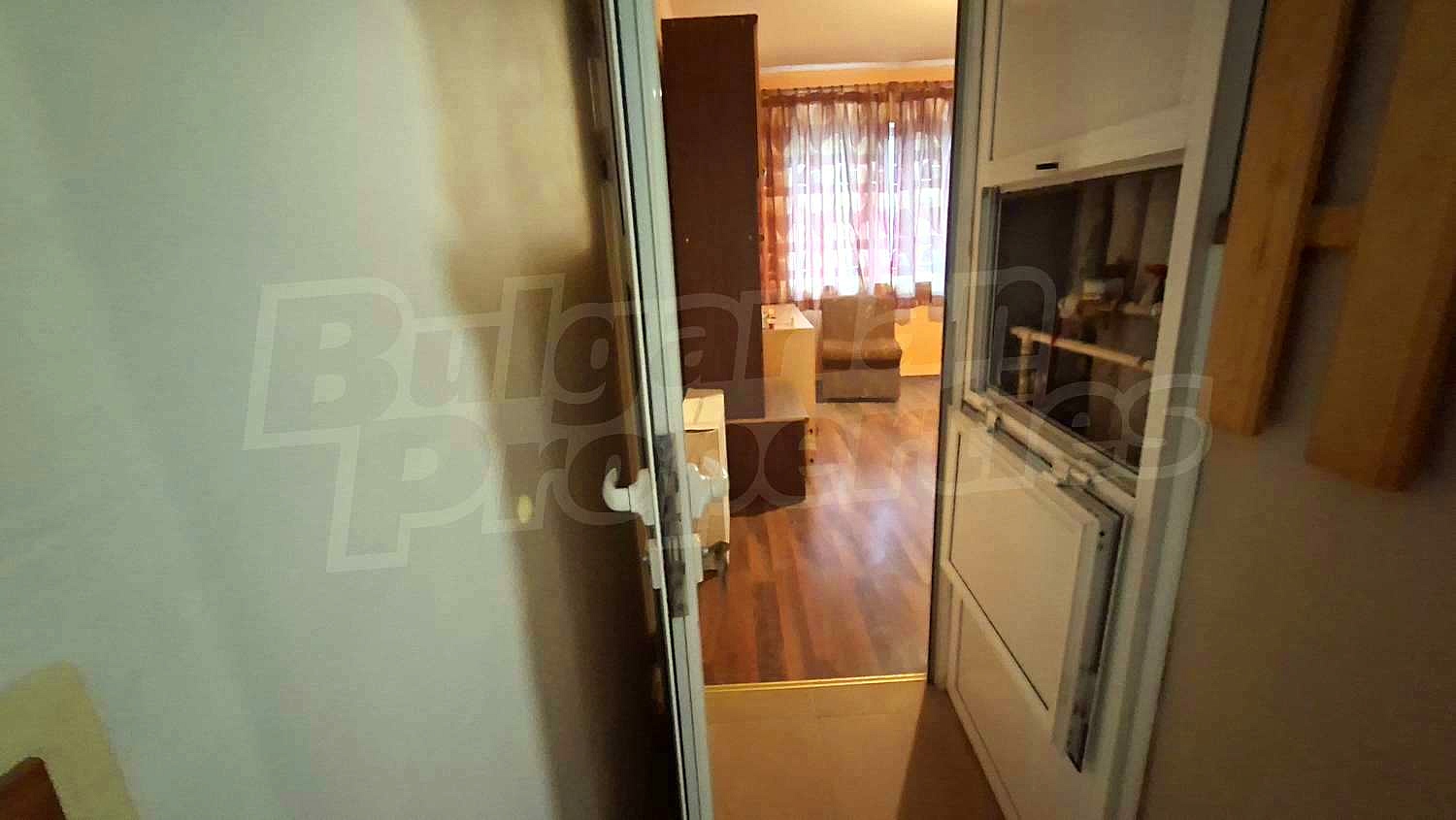 Gallery Picture 25