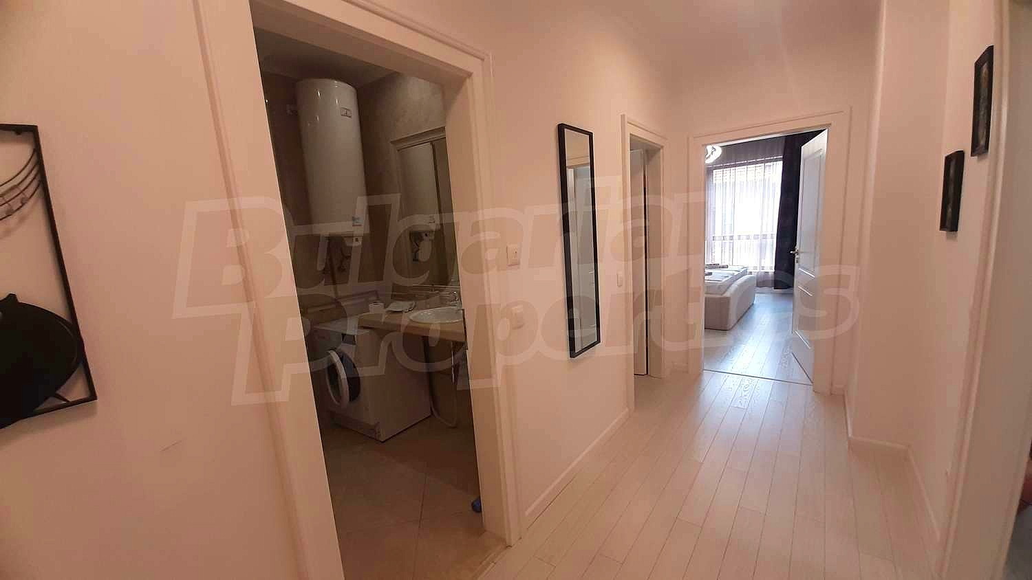 Gallery Picture 19