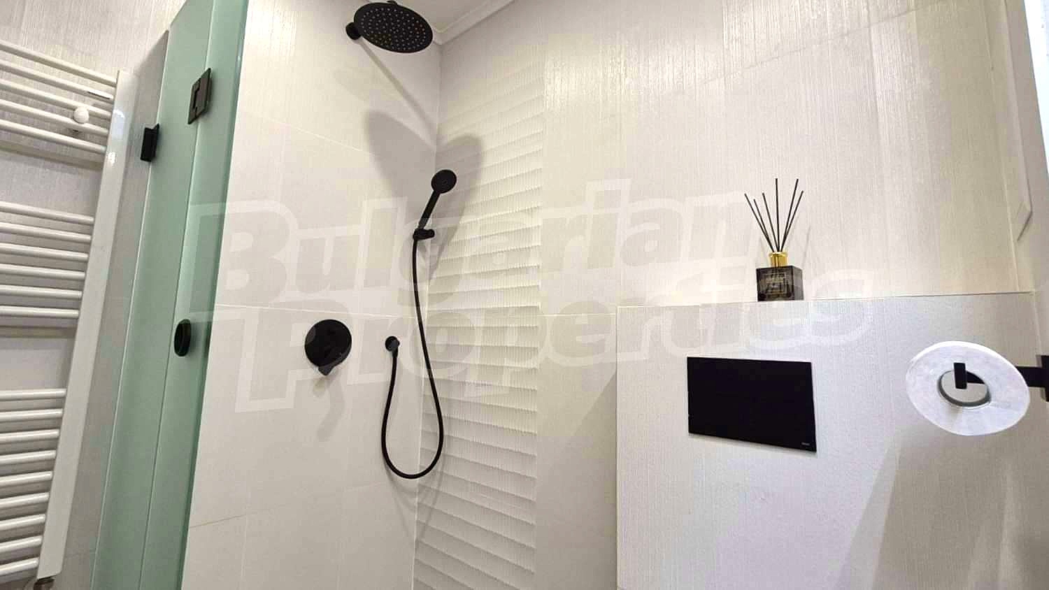 Gallery Picture 11