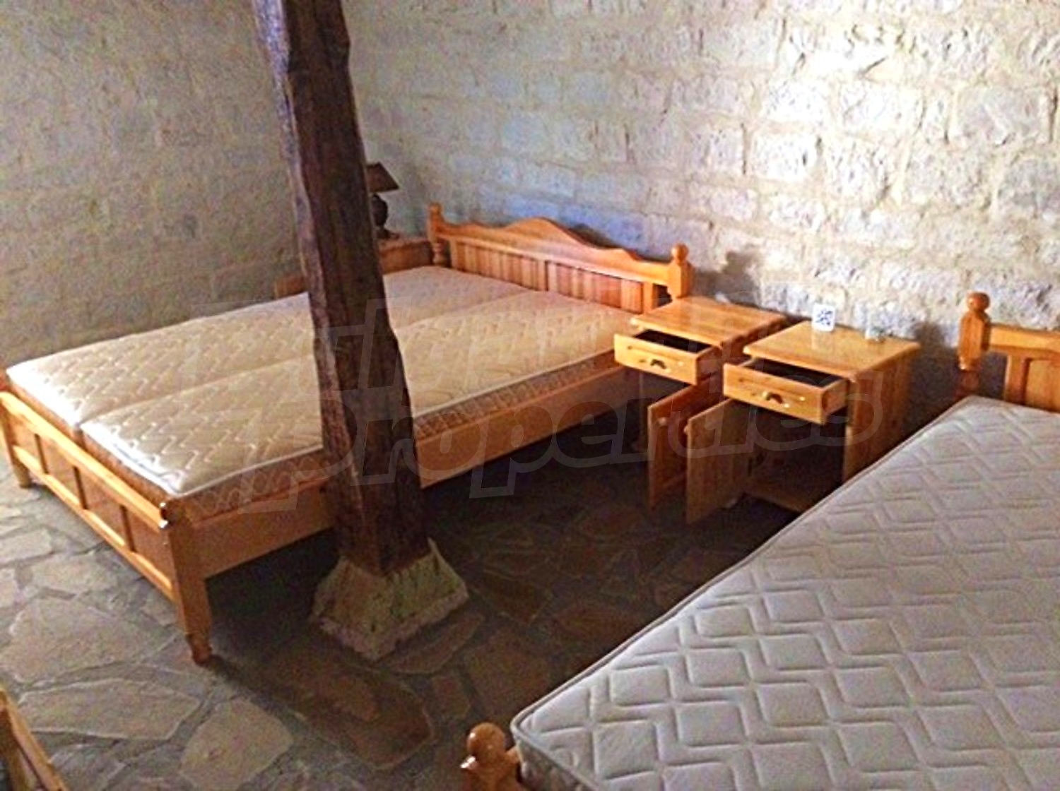 Gallery Picture 10