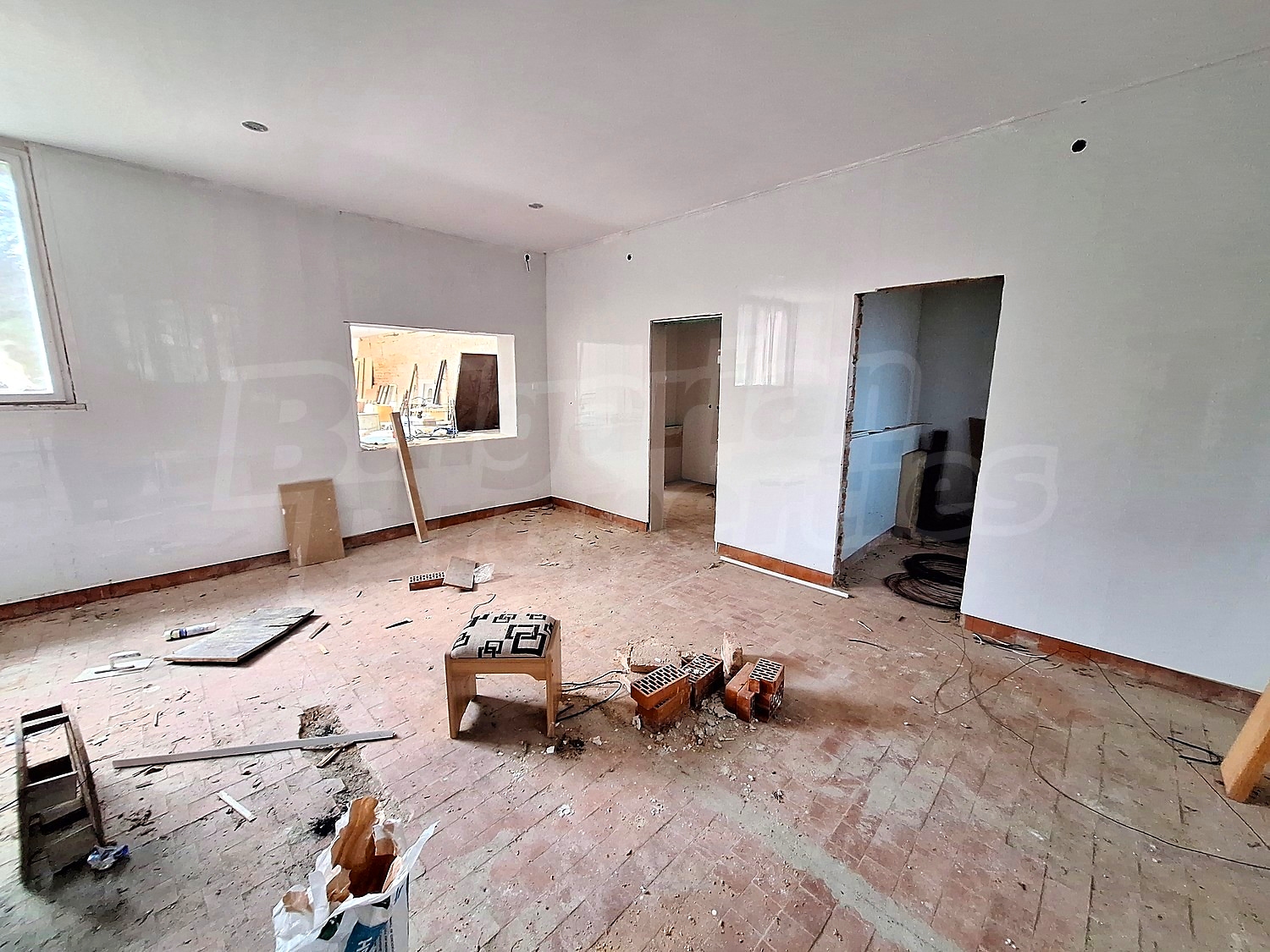 Gallery Picture 12