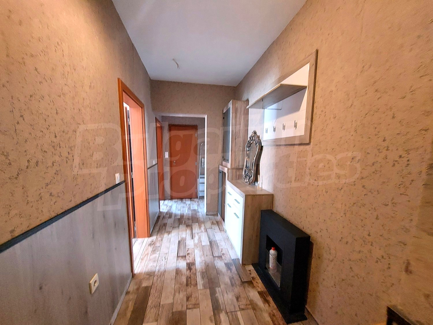 Gallery Picture 19