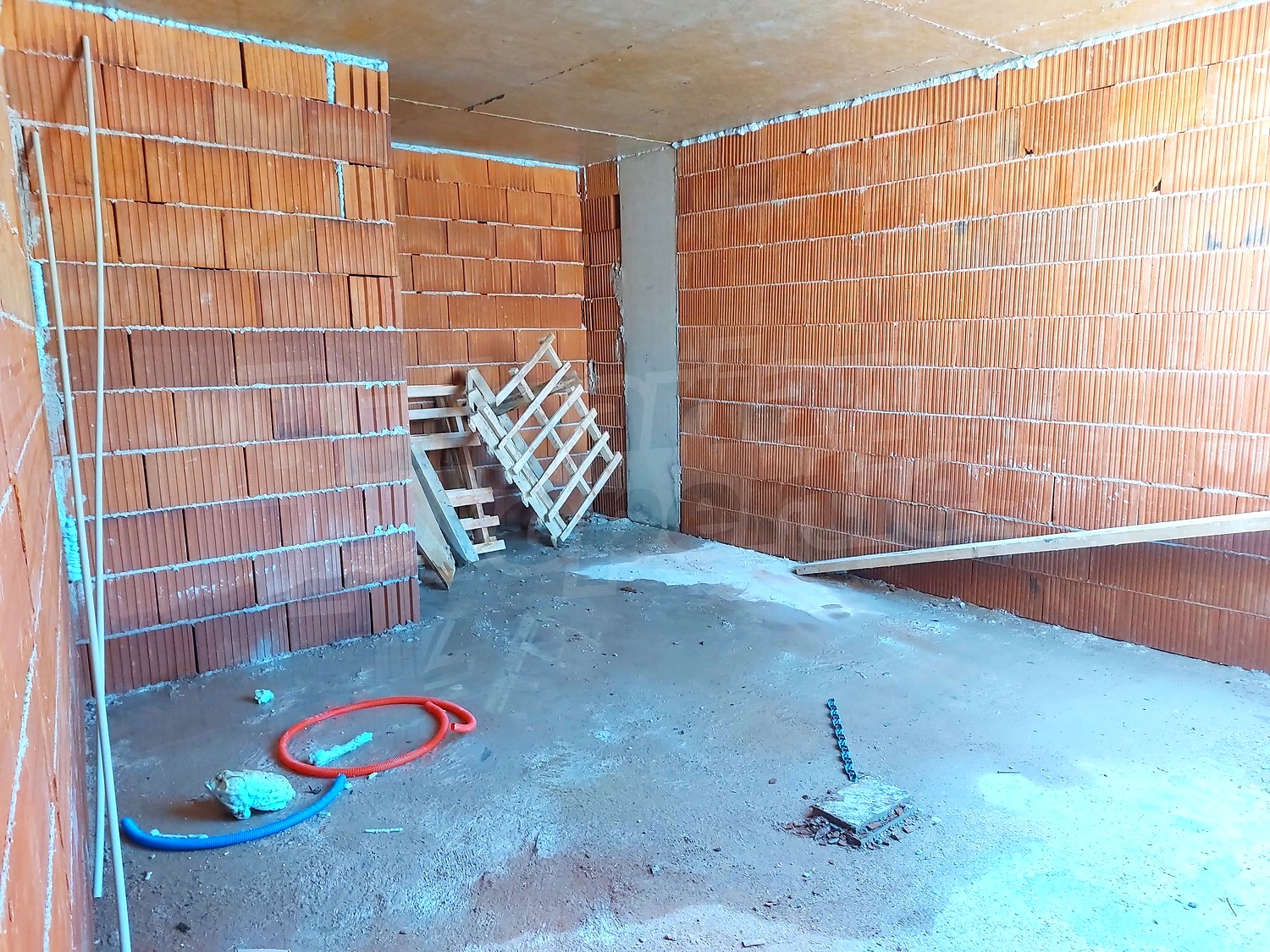 Gallery Picture 15