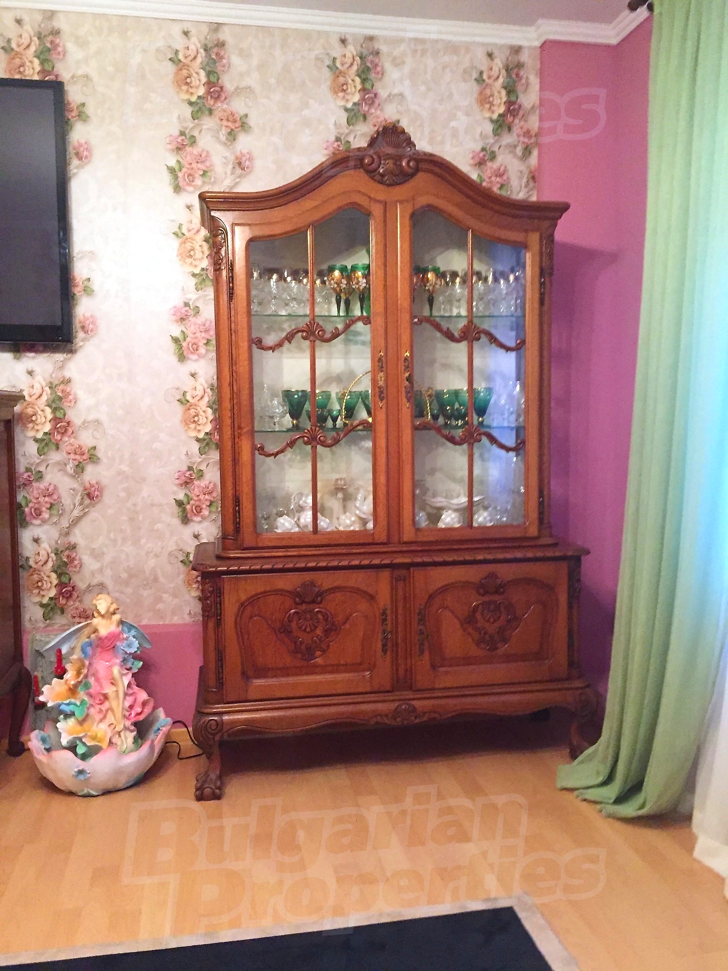 Gallery Picture 35