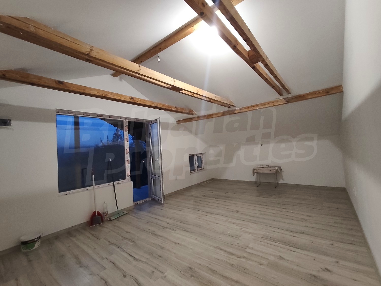 Gallery Picture 23