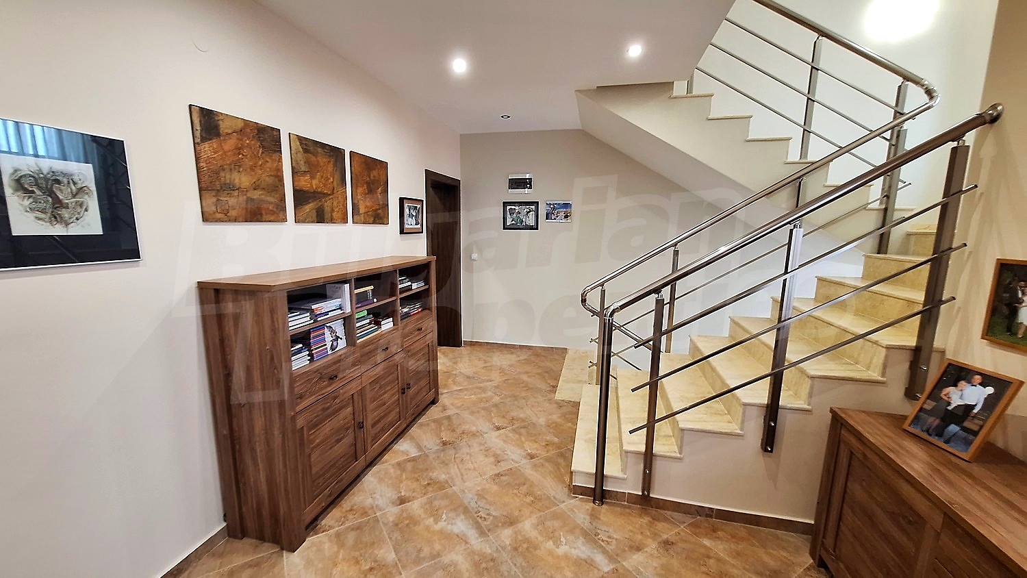 Gallery Picture 29