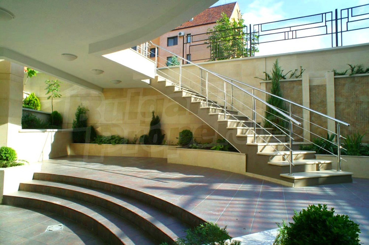 Gallery Picture 6