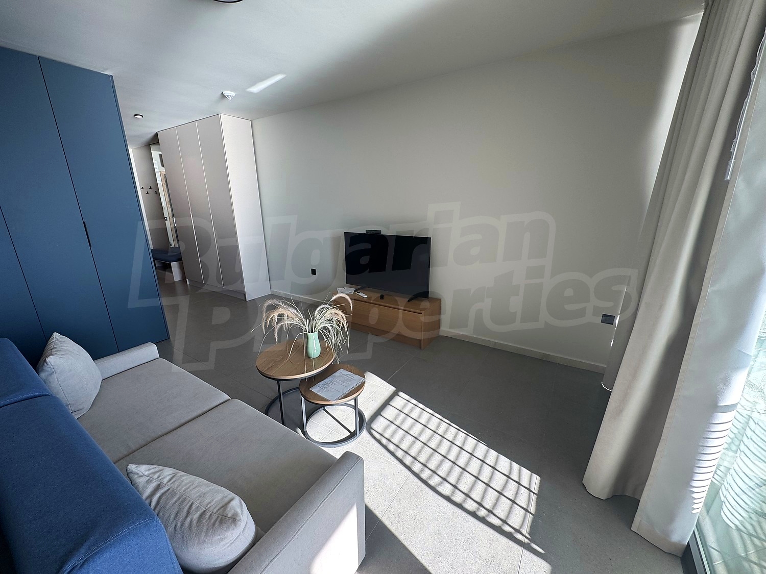 Gallery Picture 15