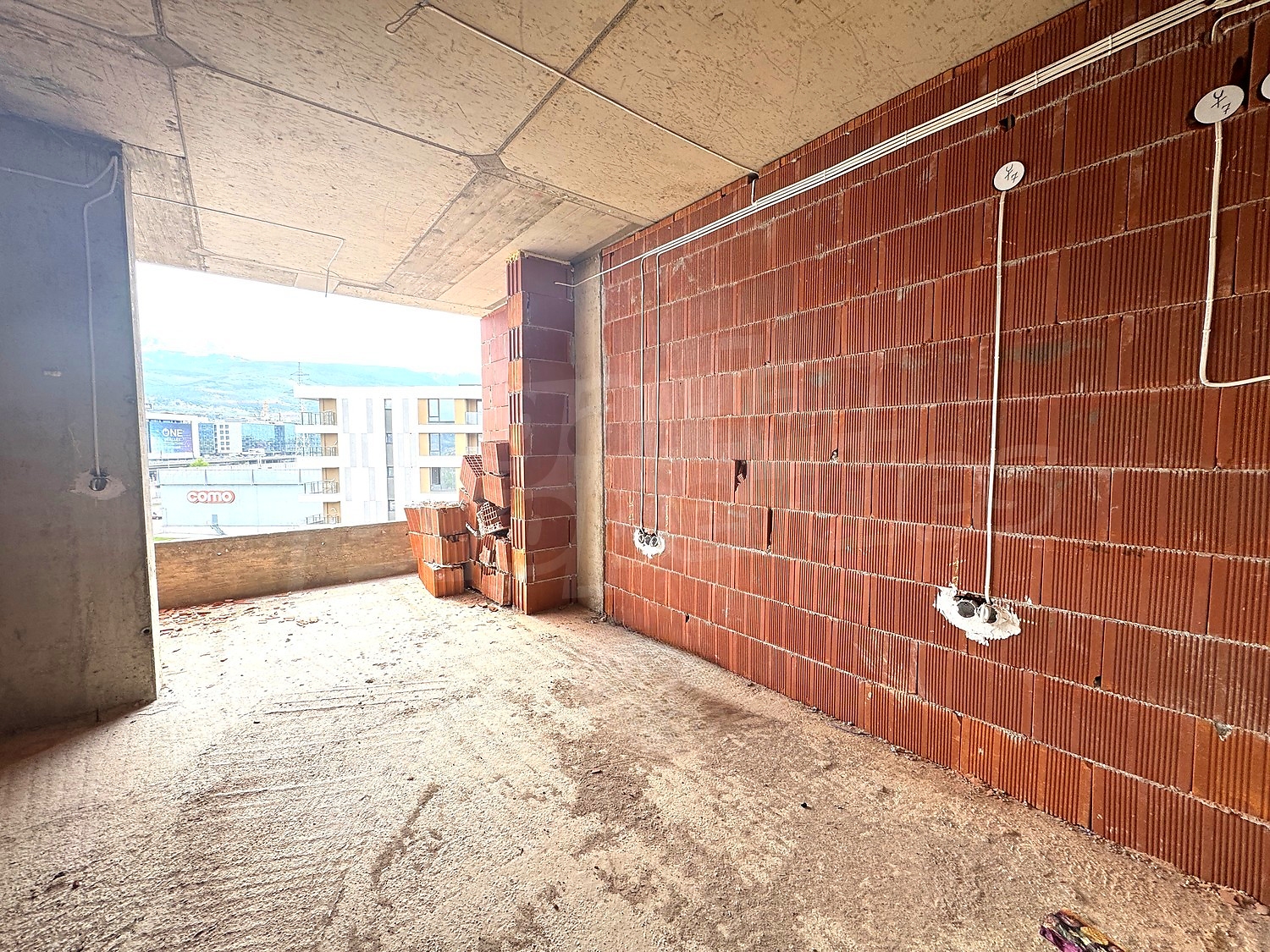 Gallery Picture 13