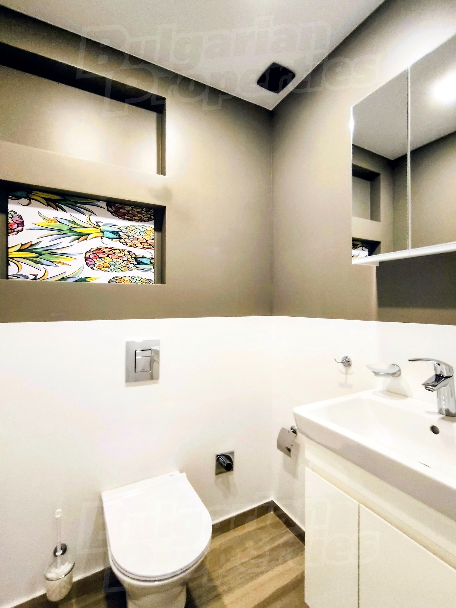 Gallery Picture 14