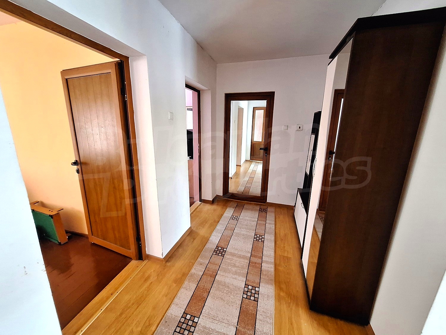 Gallery Picture 16