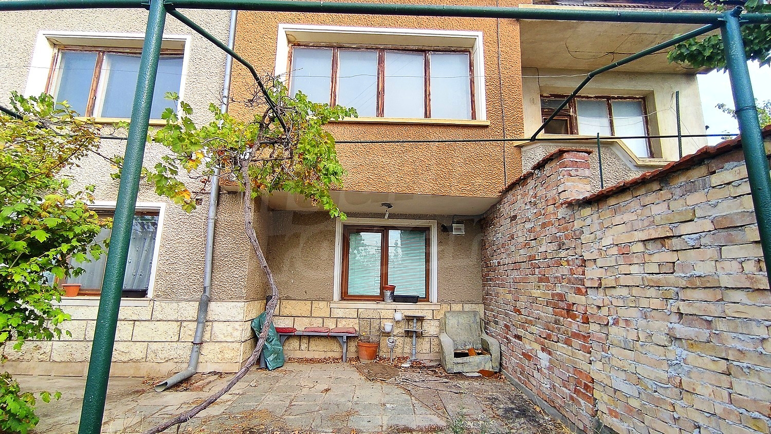 Gallery Picture 2