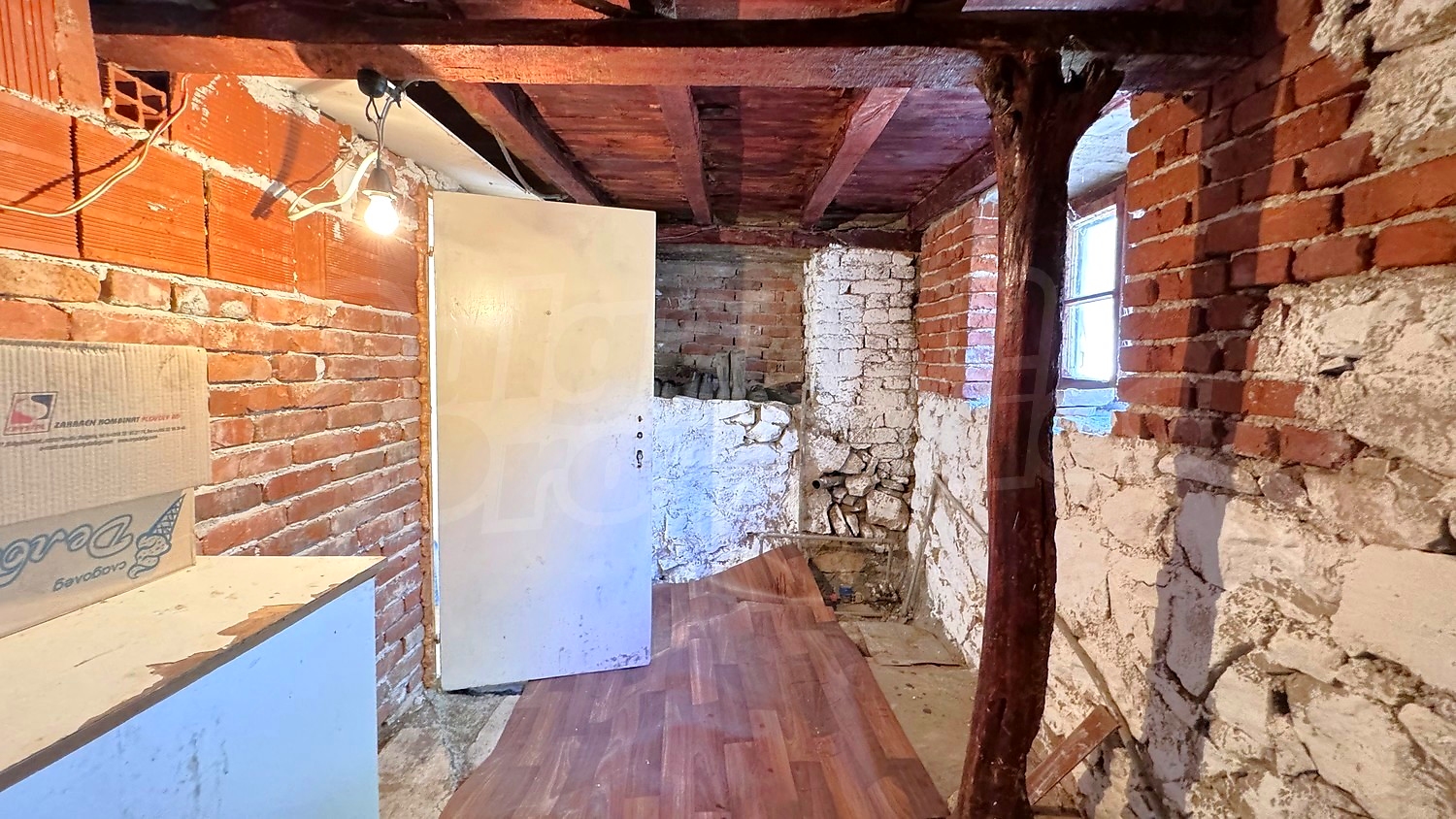 Gallery Picture 10