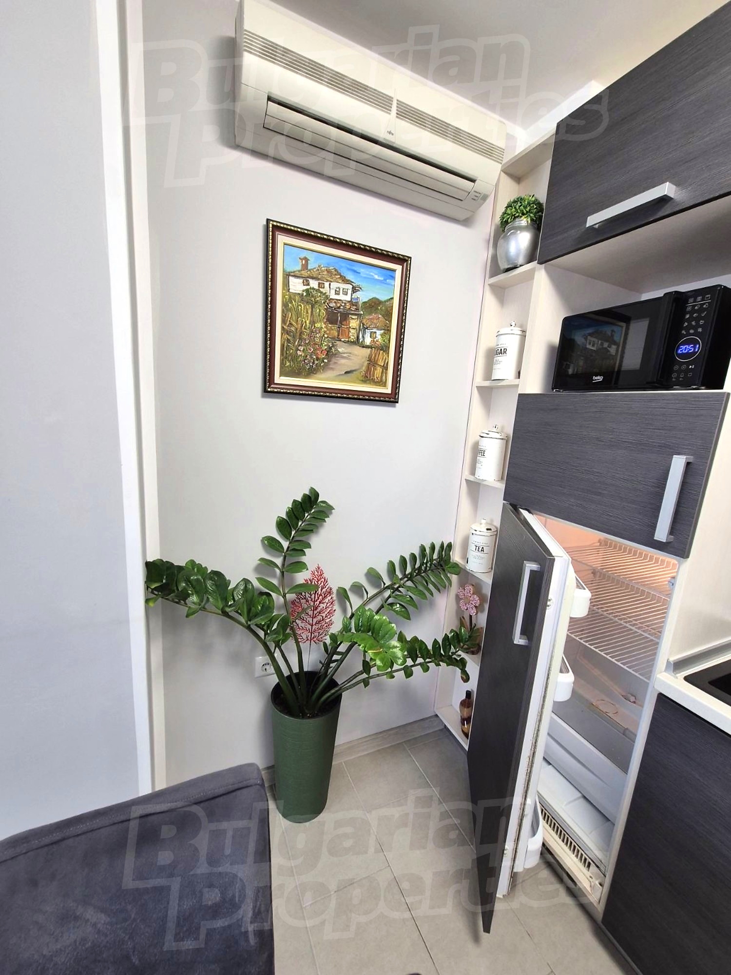 Gallery Picture 32