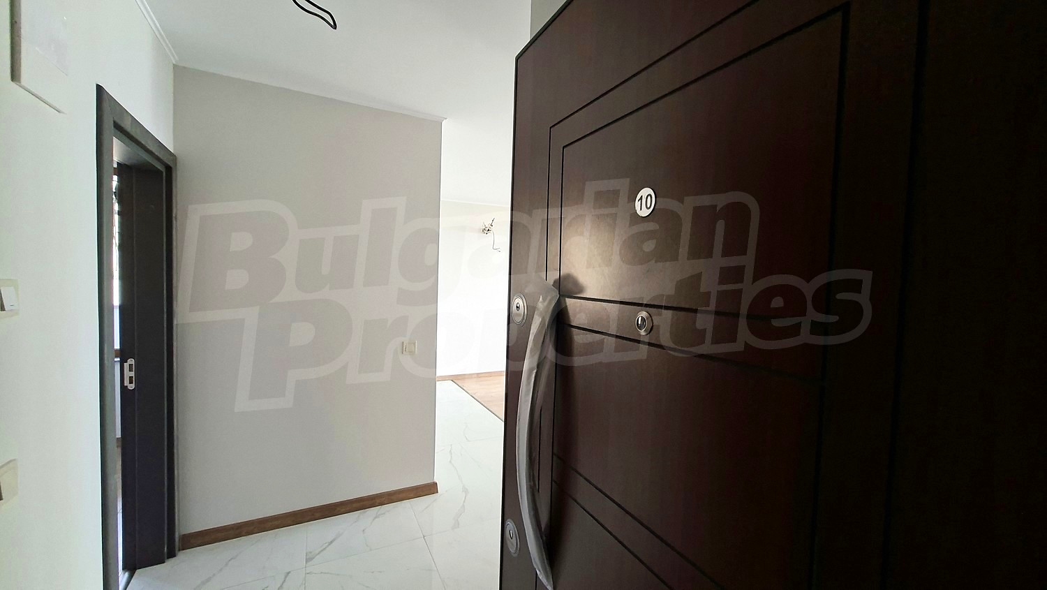 Gallery Picture 8