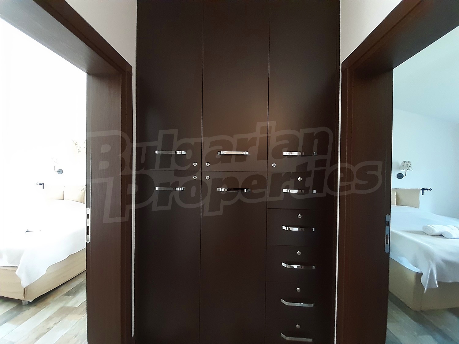 Gallery Picture 36