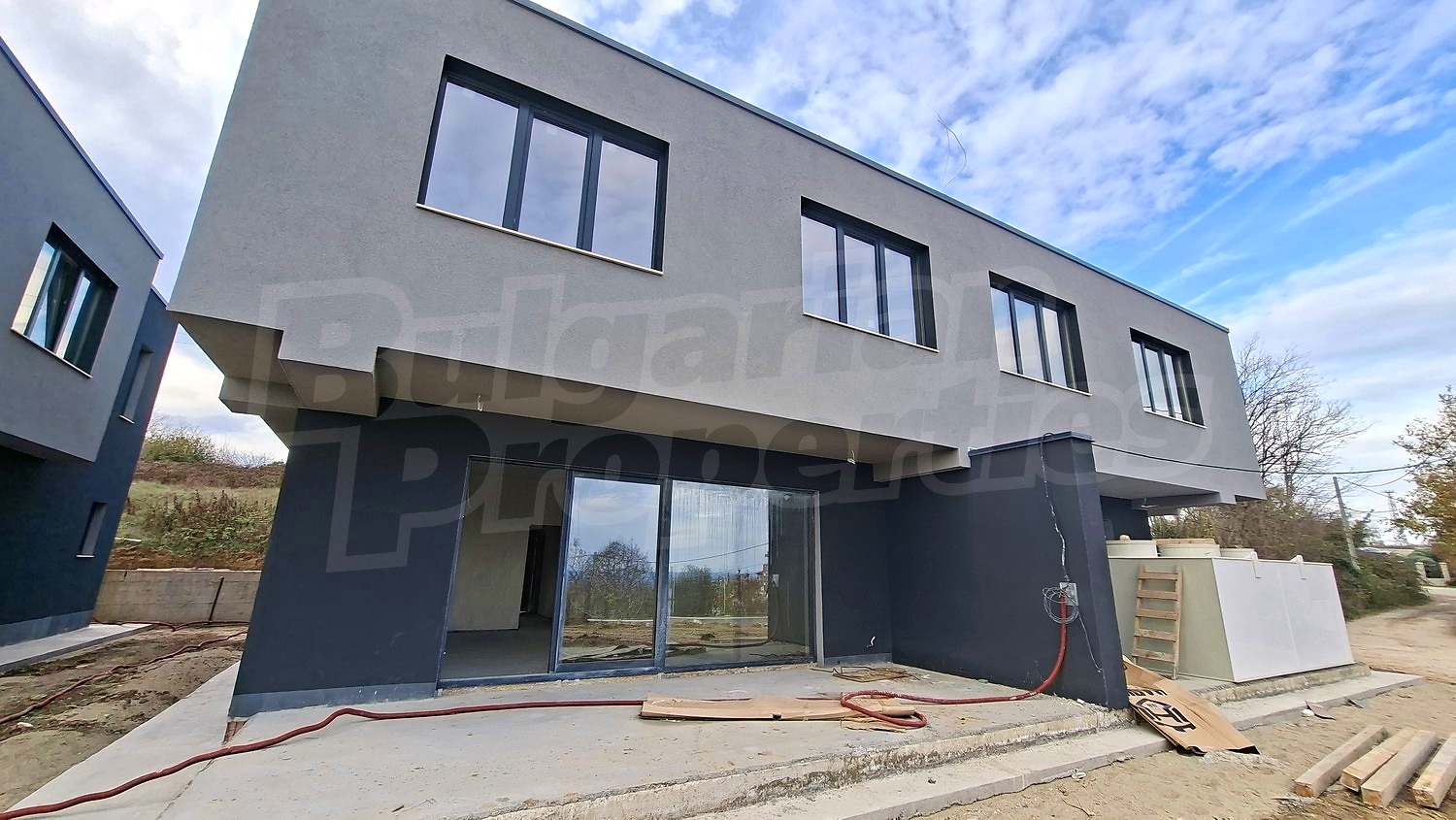 Gallery Picture 2