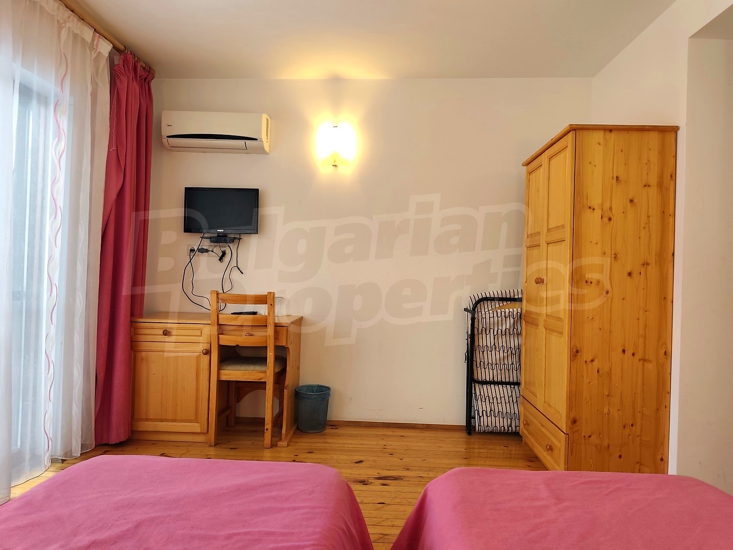 Gallery Picture 38