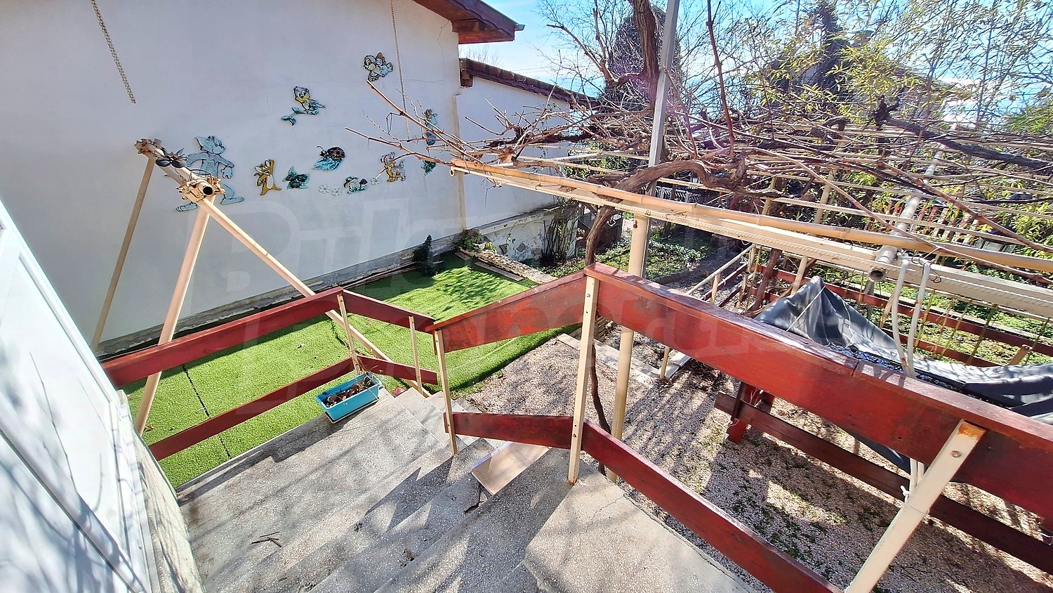 Gallery Picture 30