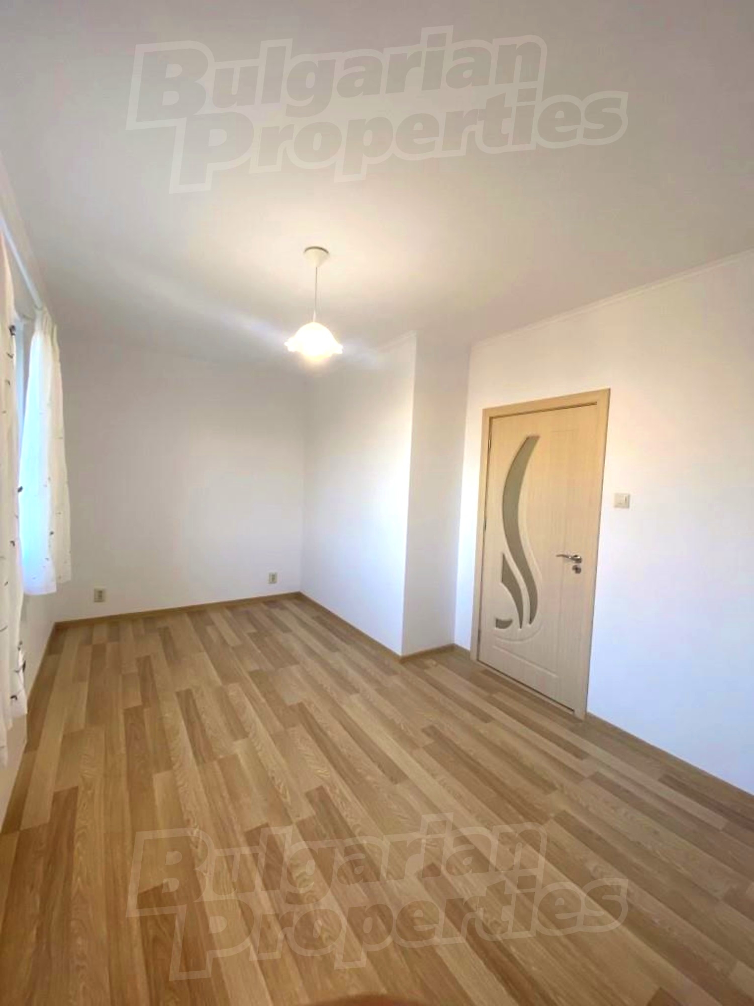 Gallery Picture 35