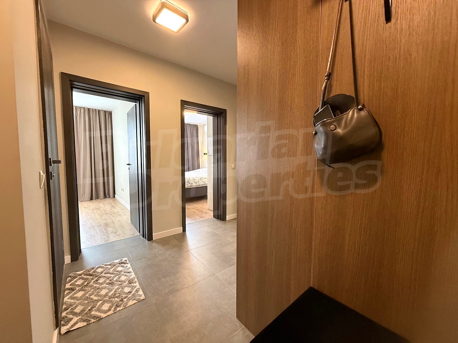 Gallery Picture 16