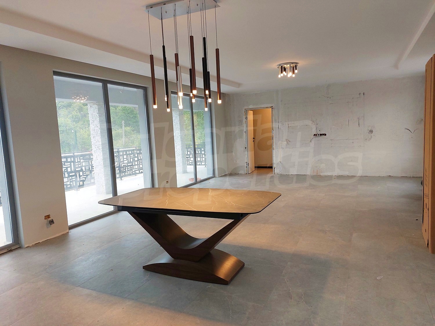 Gallery Picture 8