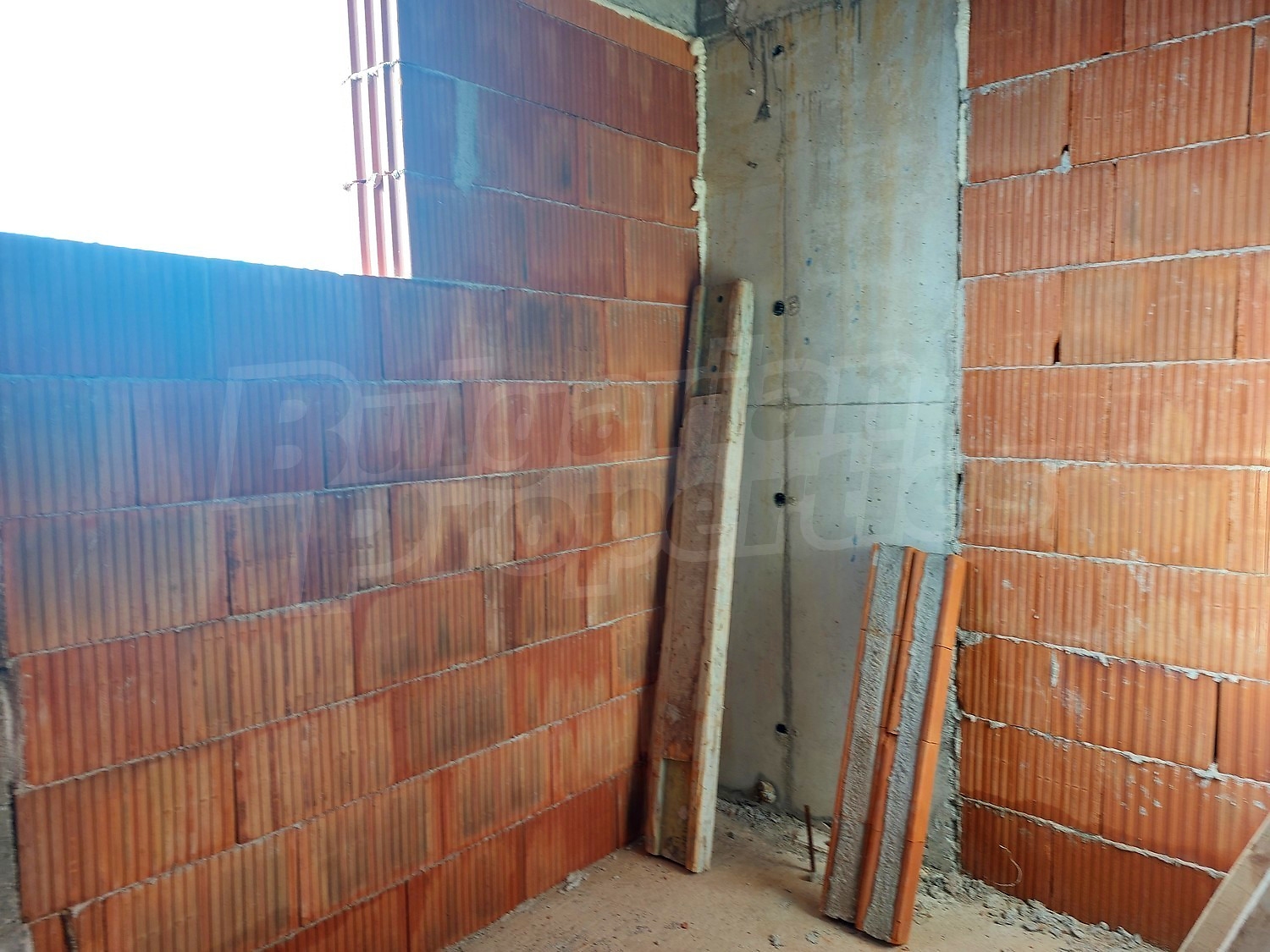 Gallery Picture 16