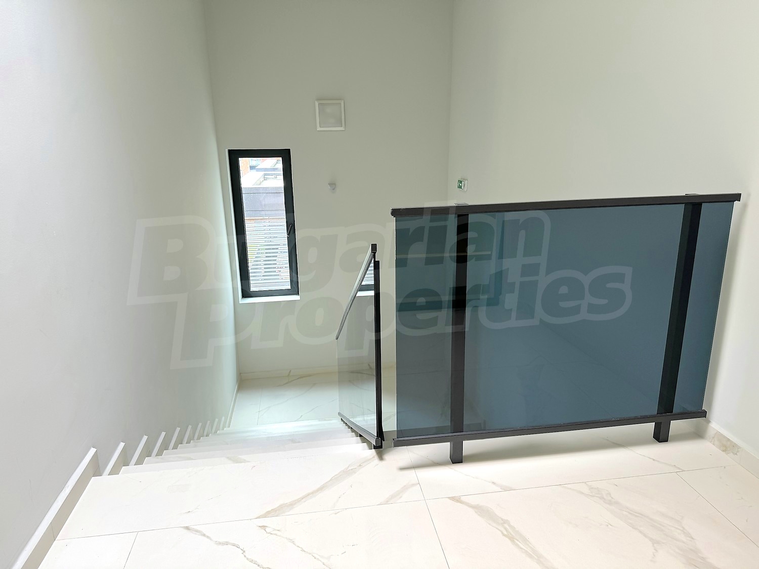 Gallery Picture 13