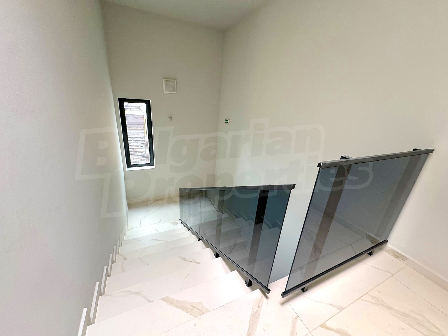 Gallery Picture 15