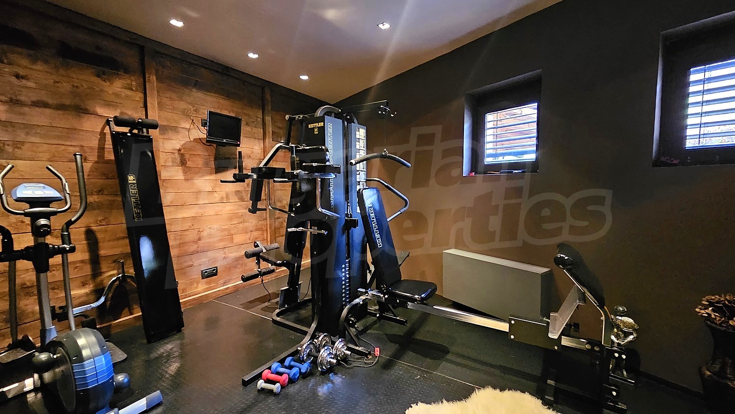 Gallery Picture 15