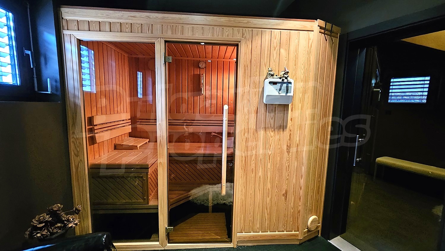 Gallery Picture 17