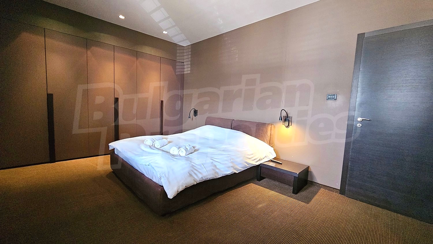 Gallery Picture 27