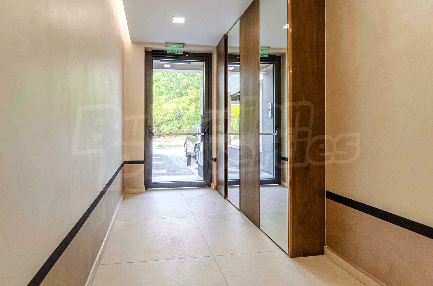 Gallery Picture 13