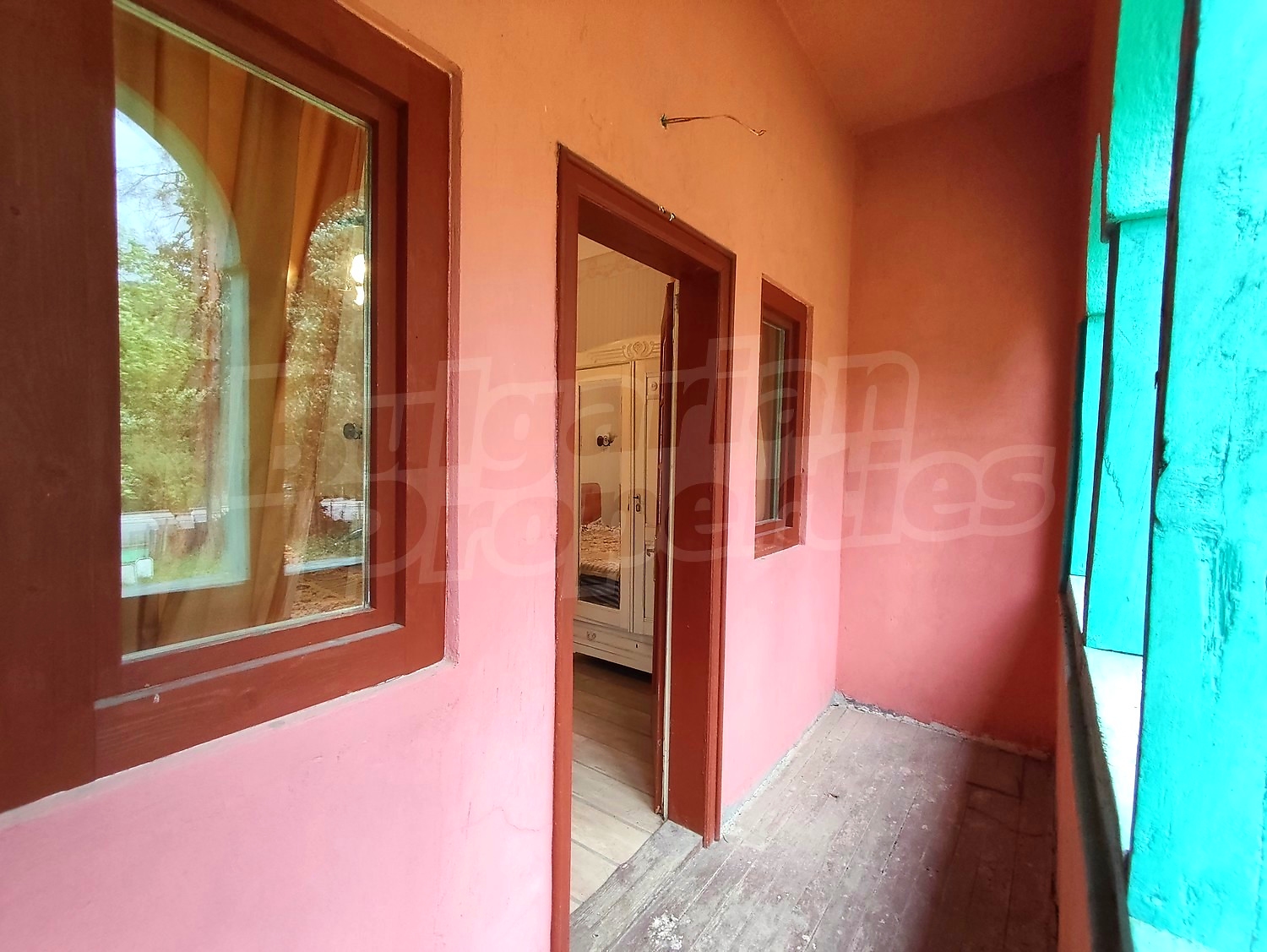 Gallery Picture 37