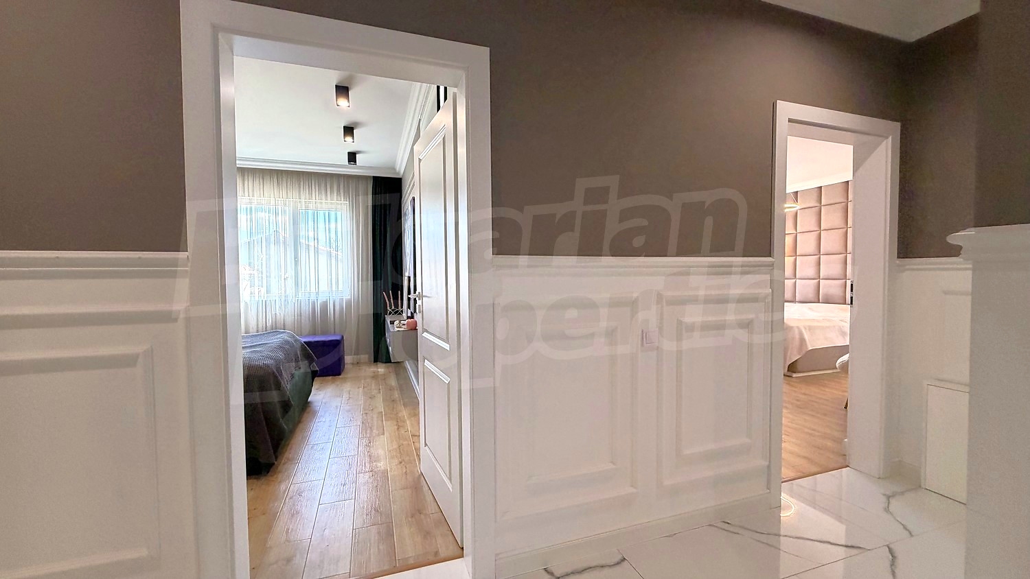 Gallery Picture 33