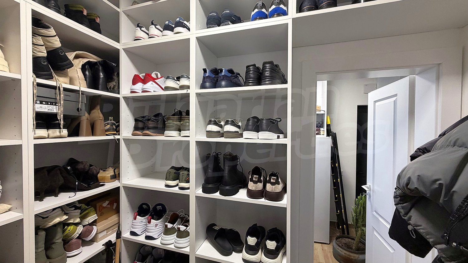Gallery Picture 39