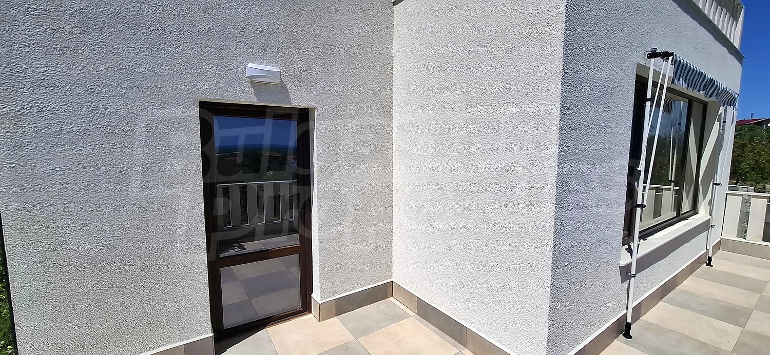 Gallery Picture 11