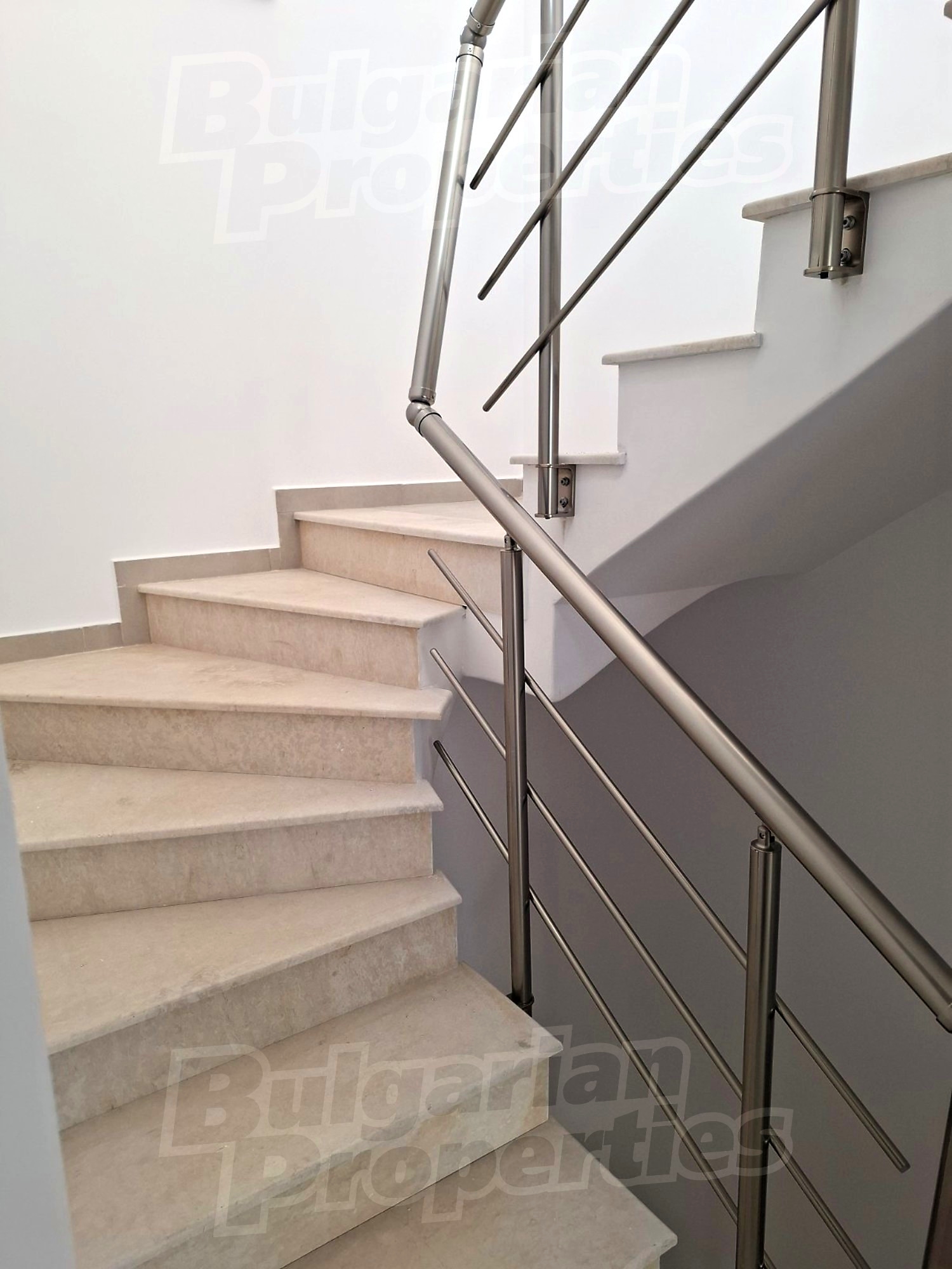 Gallery Picture 15